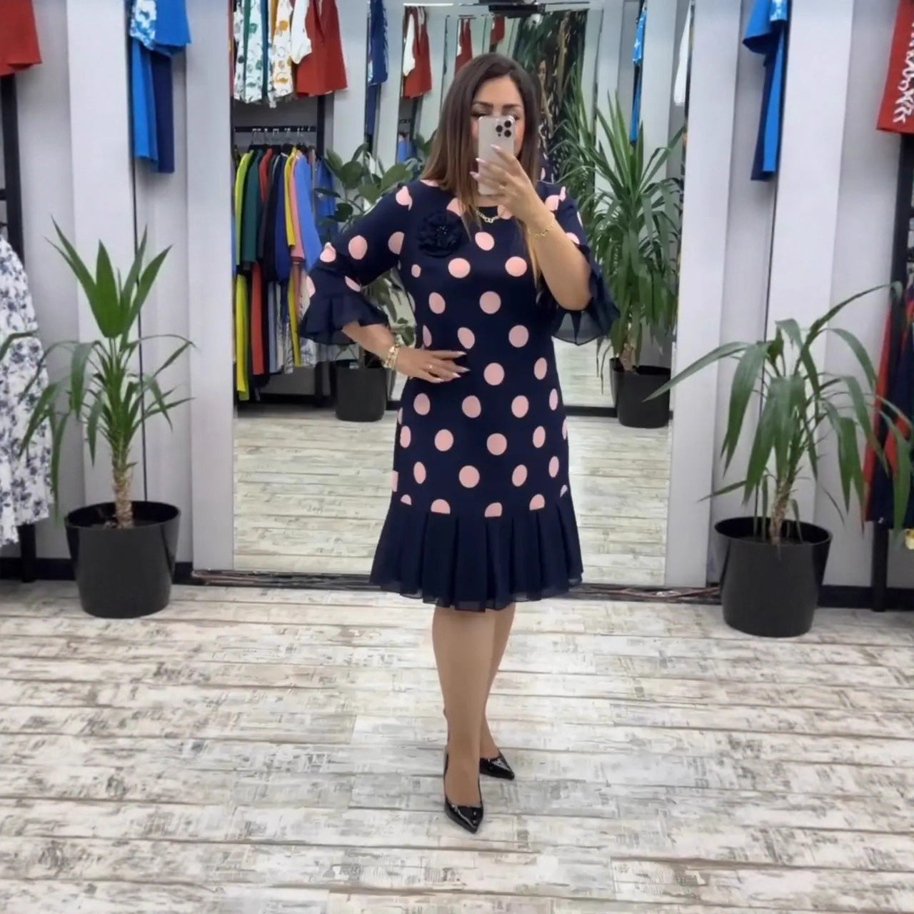 Elegant and comfortable midi dress