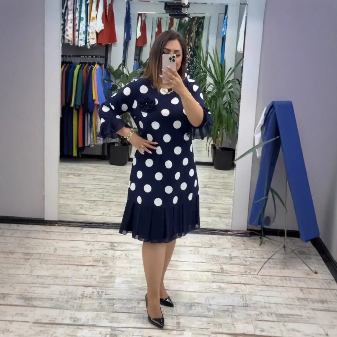 Elegant and comfortable midi dress